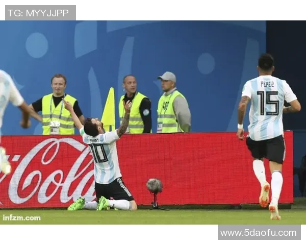 实时比分足球：即时更新让你不错过每一个精彩瞬间与比赛动态